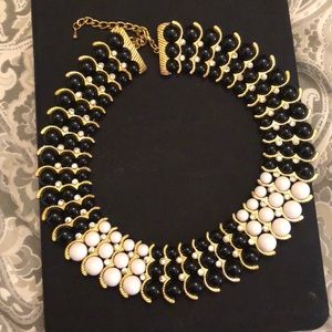 Fun vintage costume jewelry necklace.